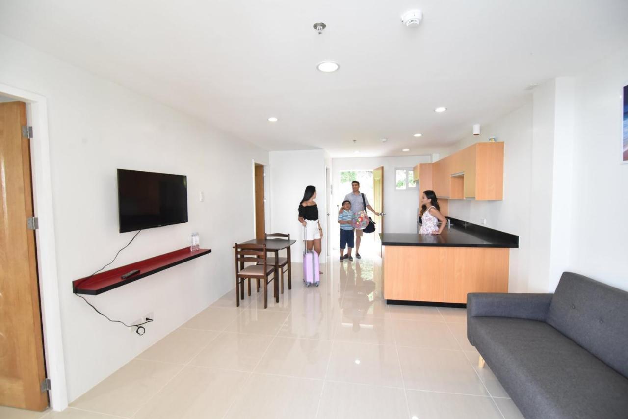 Holiday Oceanview Residences And Resort Samal Εξωτερικό φωτογραφία