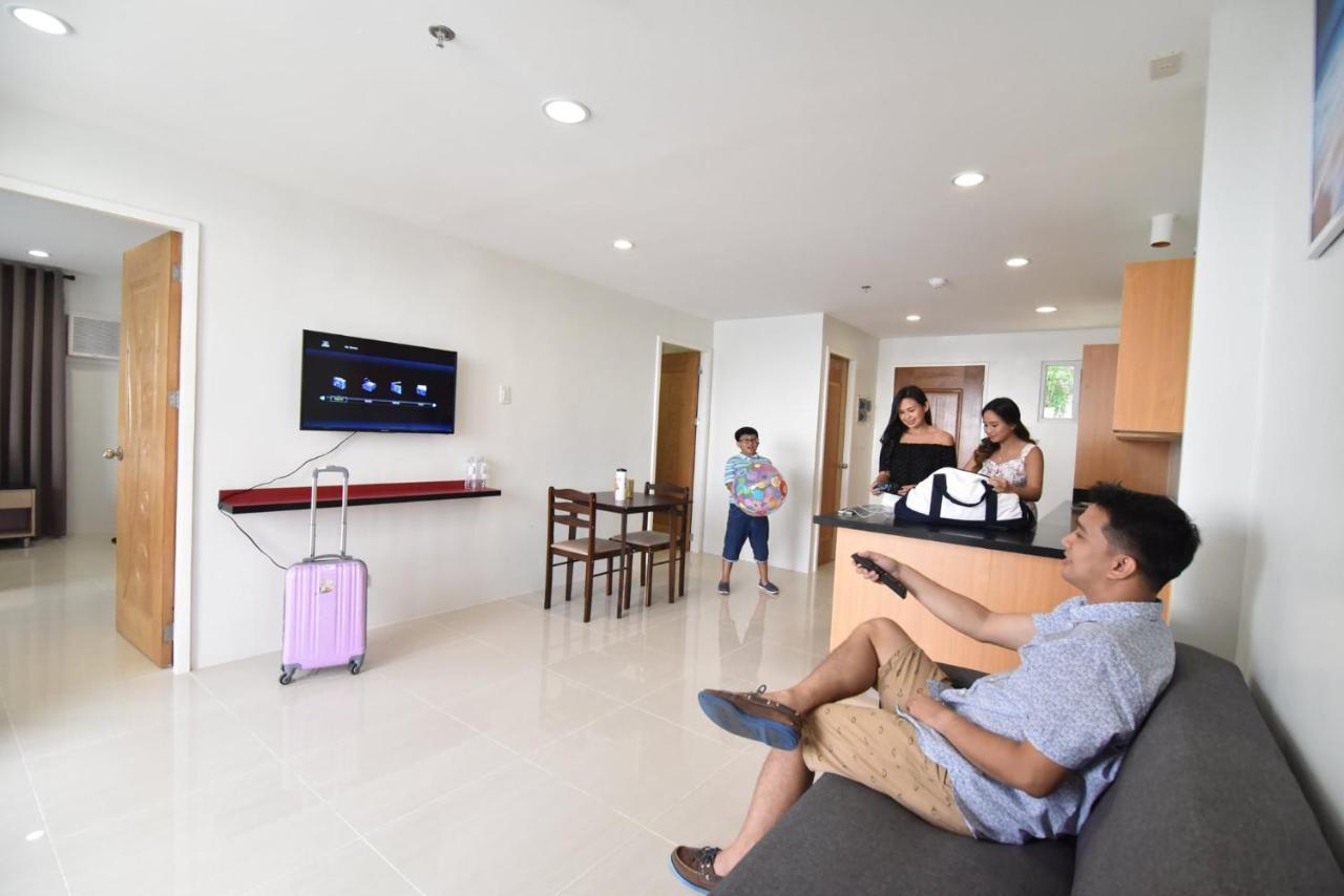 Holiday Oceanview Residences And Resort Samal Εξωτερικό φωτογραφία